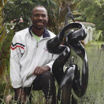 Zimbabwean sculptor Tonderai Sowa portrait photo