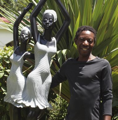 Shona sculptor Rufaro Murenza portrait photo